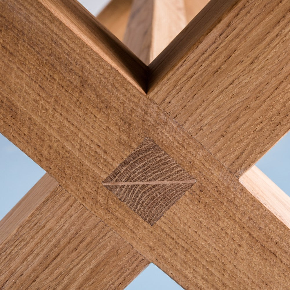 Close up view of the wedged tenon in the X-frame of the Clawcross table - by Orpago